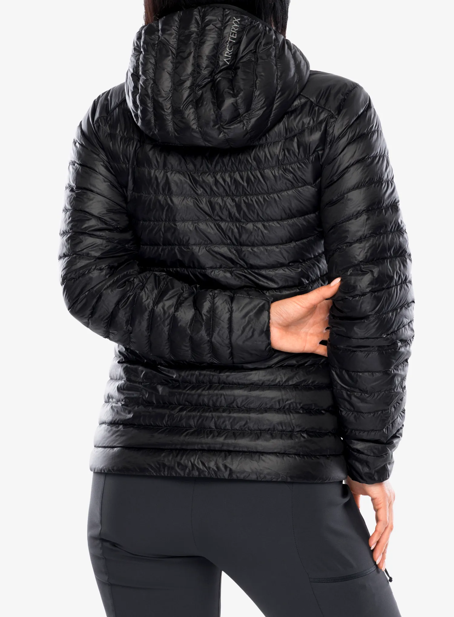 Пуховик жіночий Arcteryx Cerium SL Hoody - black
