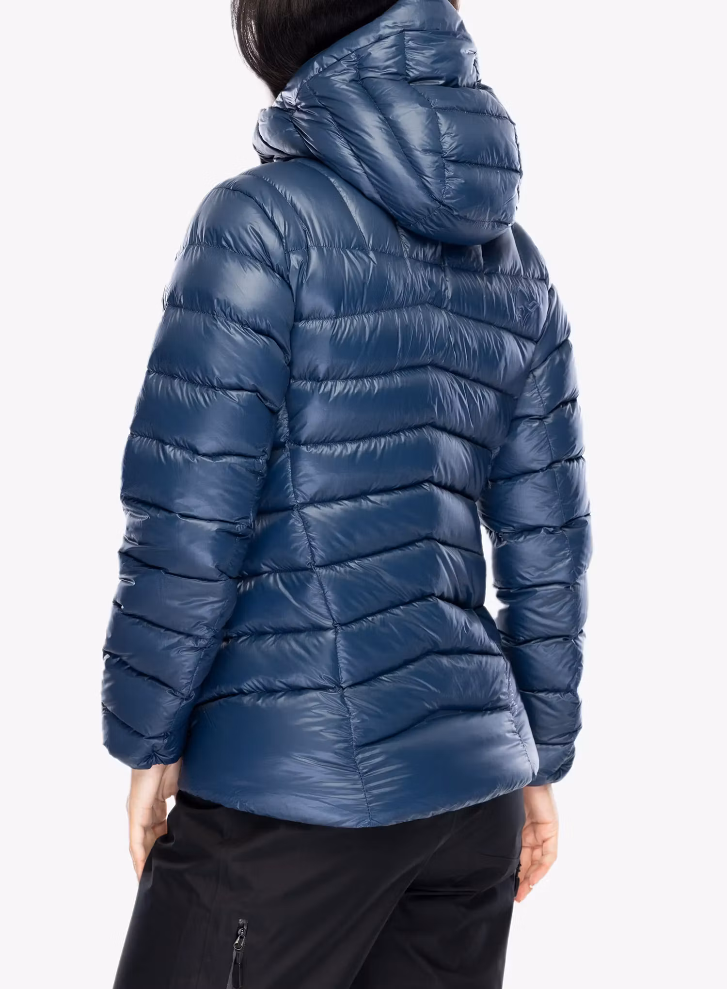Пуховик жіноча Norrona Lyngen Down850 Hood - indigo night