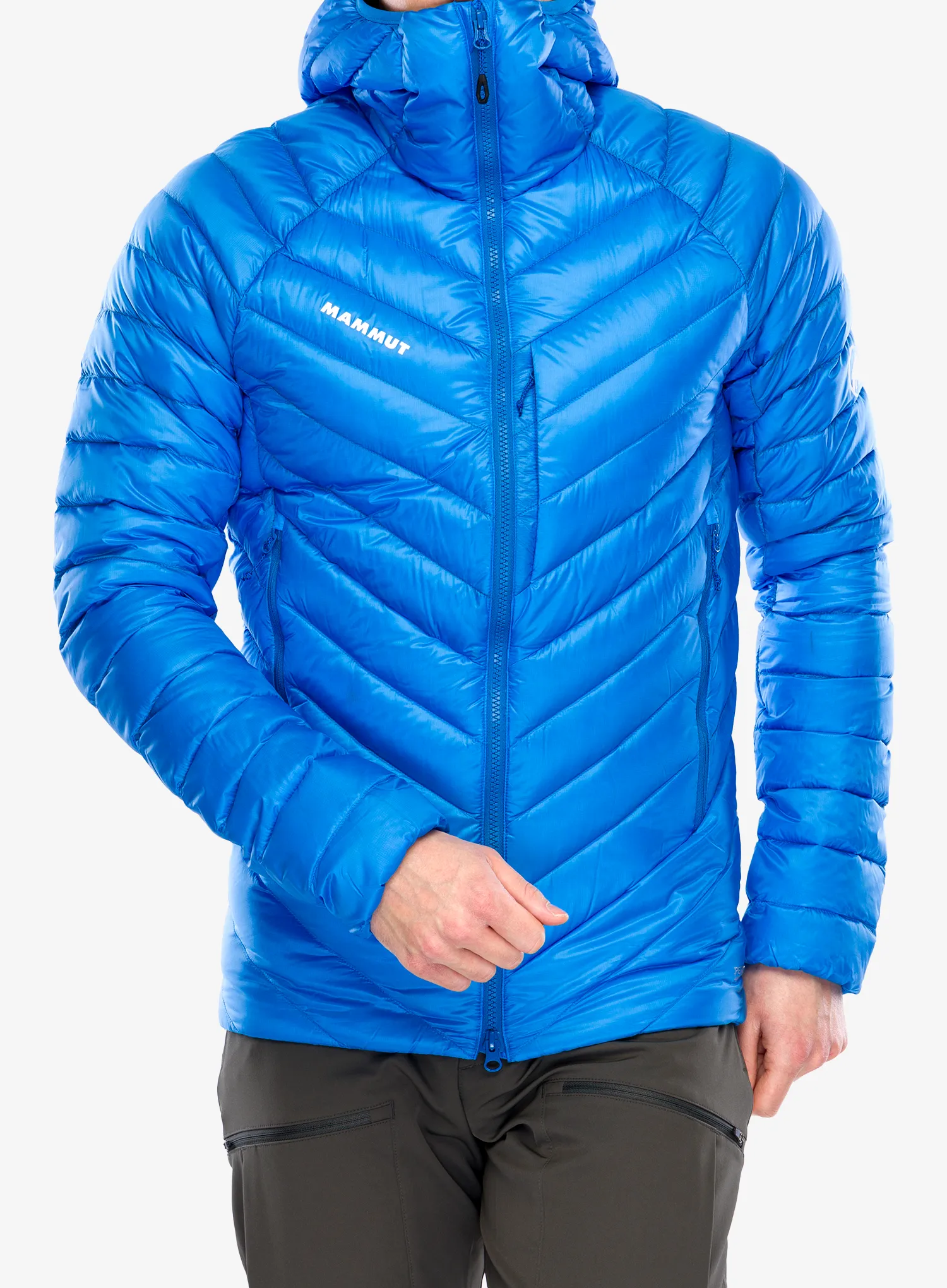 kurtka-puchowa-mammut-broad-