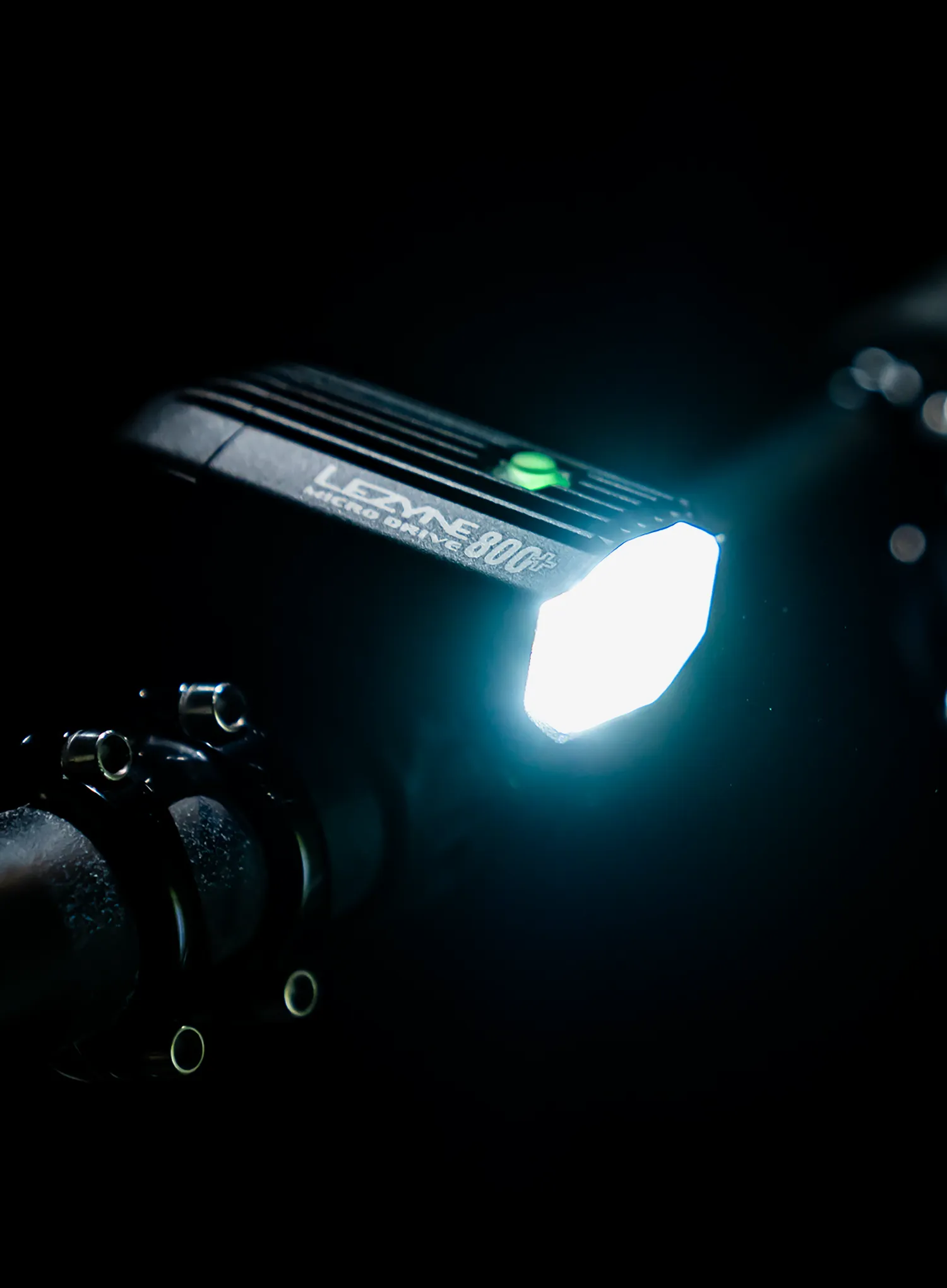 Ліхтарик велосипедний Lezyne Micro Drive 800+ - satin black (800 lm)
