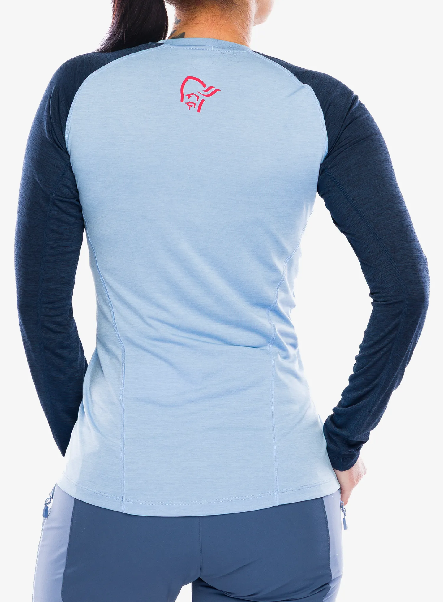 Лонгслів жіночий Norrona Fjora Equaliser Lightweight Long Sleeve - frozen fjord