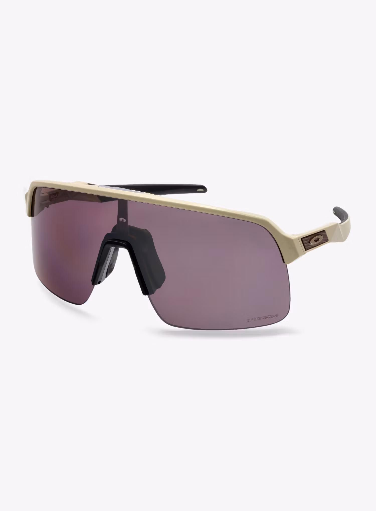 OakleySutroLite_m_sand_p_roadblk_888392609458a.jpg