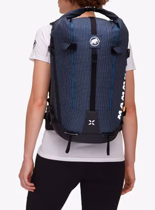 Рюкзак гірський жіночий Mammut Trion 28 Women - marine/black