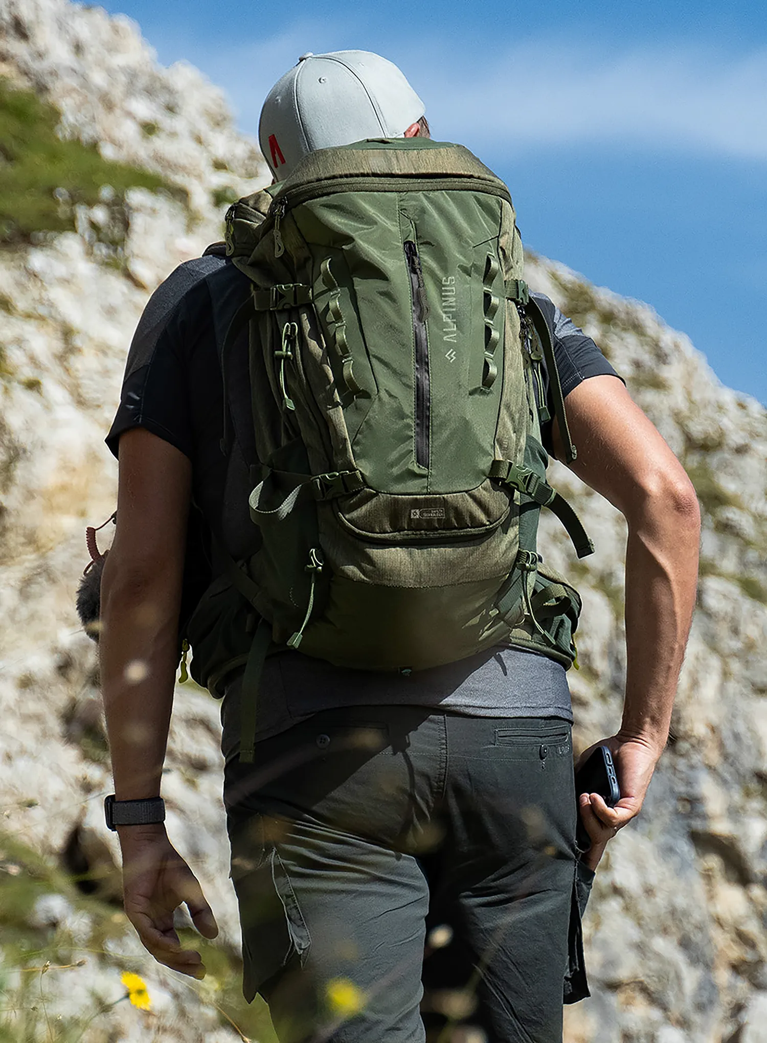 Рюкзак туристичний Alpinus Otway 40 - olive