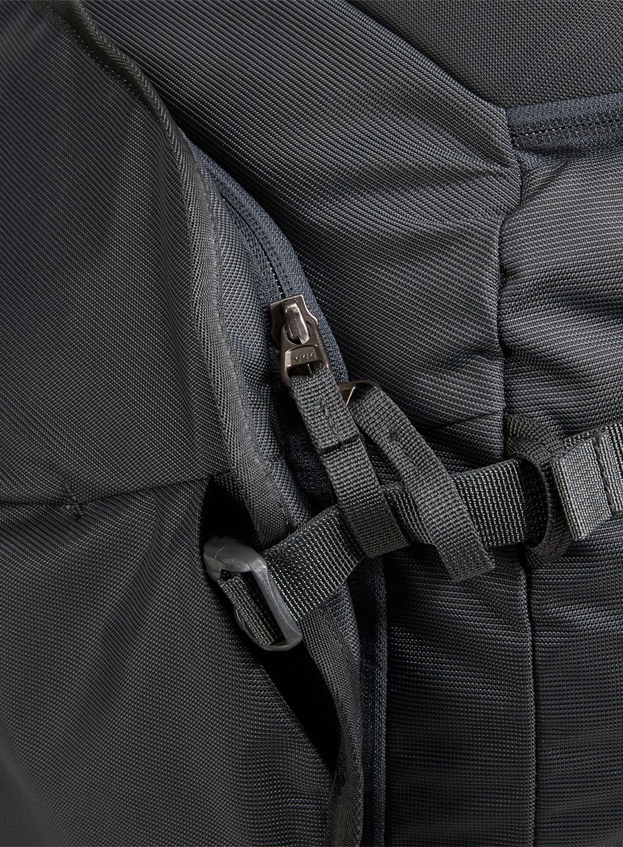 Рюкзак для подорожей Thule Landmark 70L - obsidian