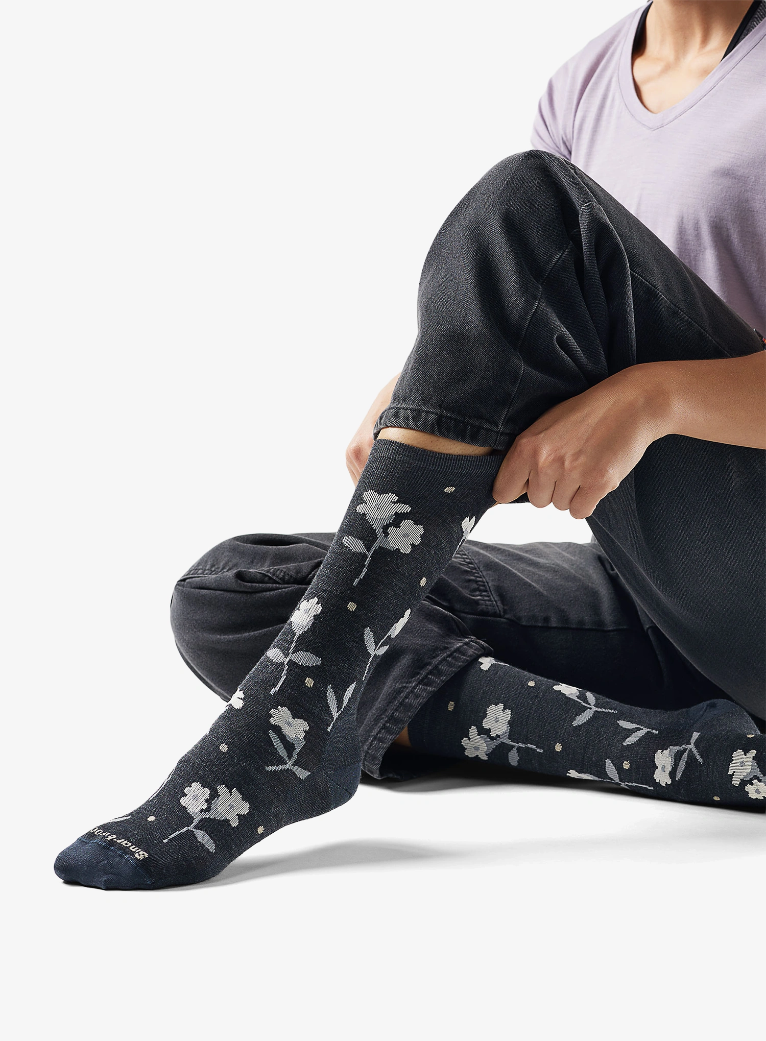 Шкарпетки з мериноса жіночі Smartwool Everyday Garden Gala Crew Socks - charcoal