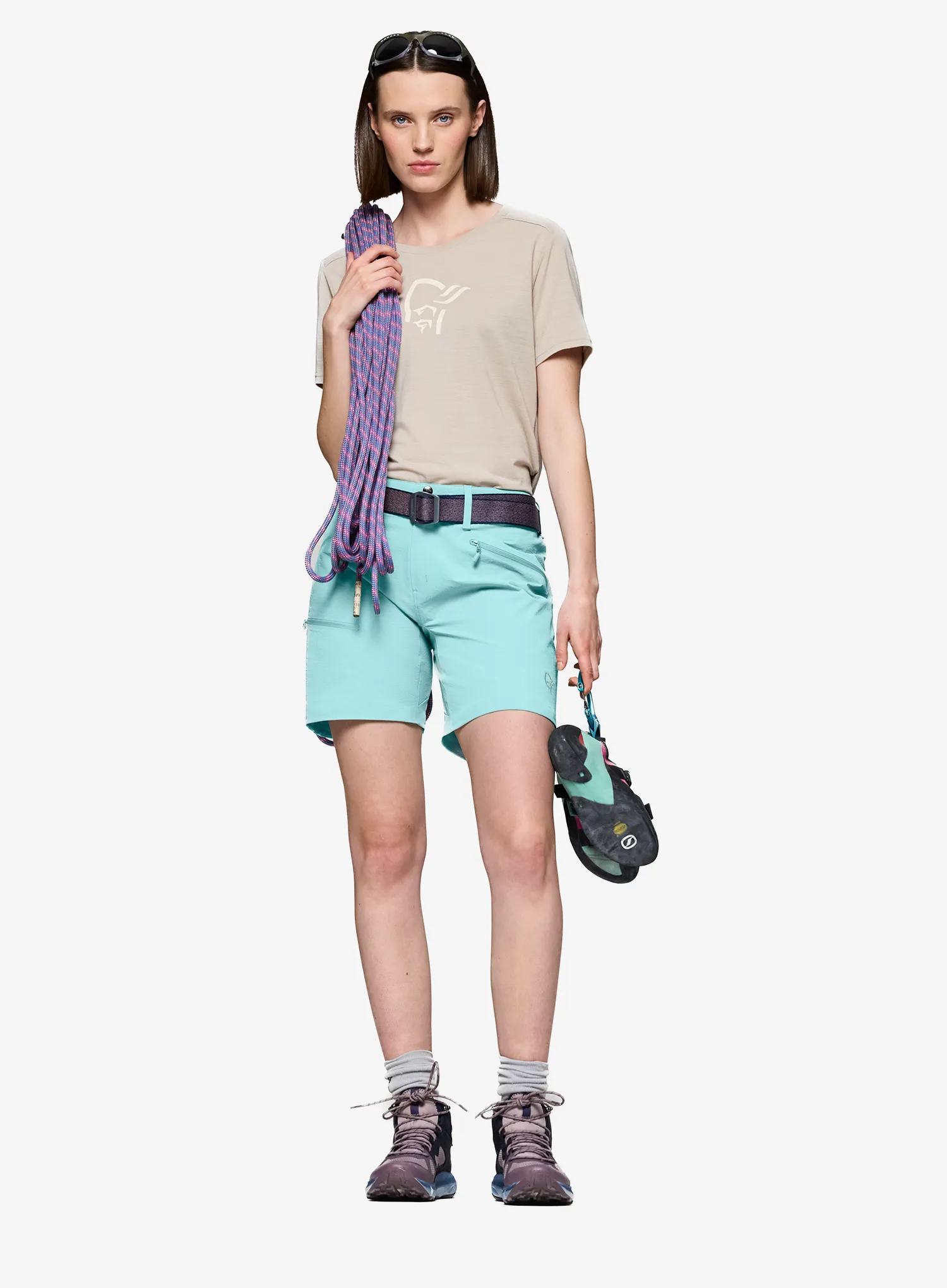 Шорти жіночі Norrona Falketind Flex1 Shorts - aqua haze
