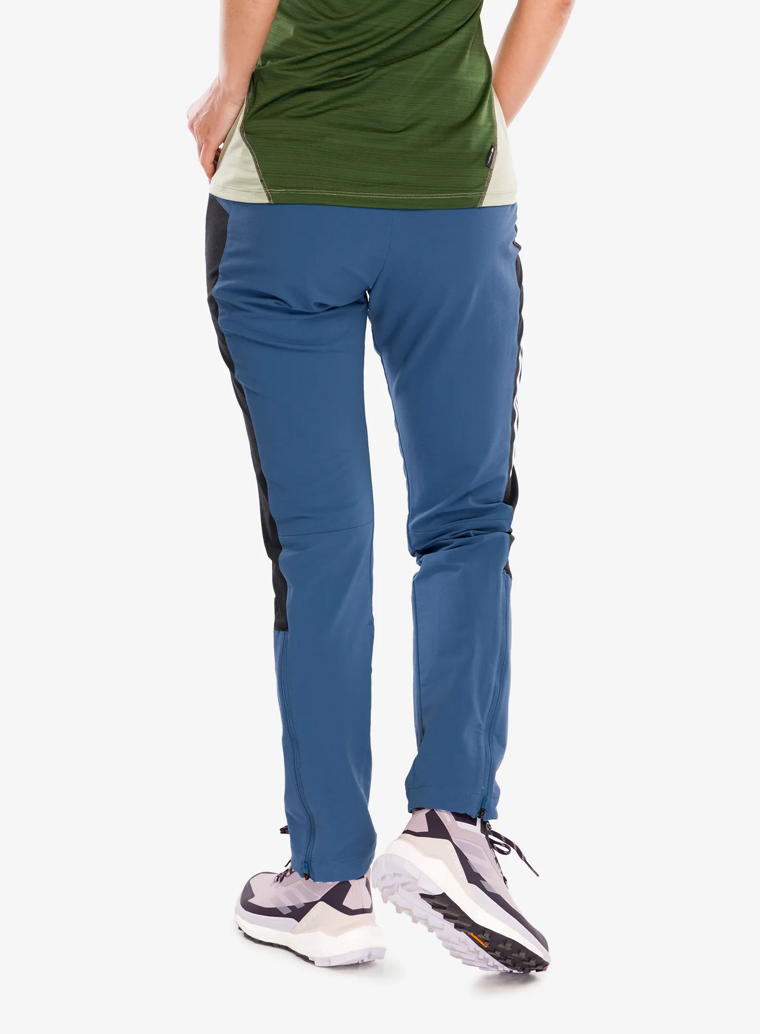 Штани softshell жіночі adidas TERREX Techrock Mountaineering Pants - wonder steel