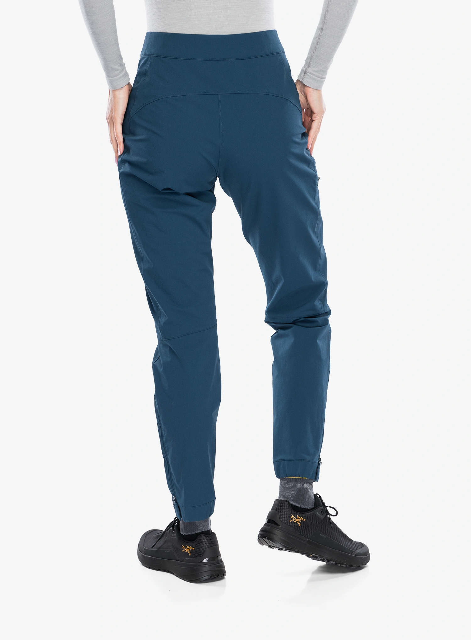 Штани softshell жіночі Arcteryx Gamma Tapered Pant - nightscape