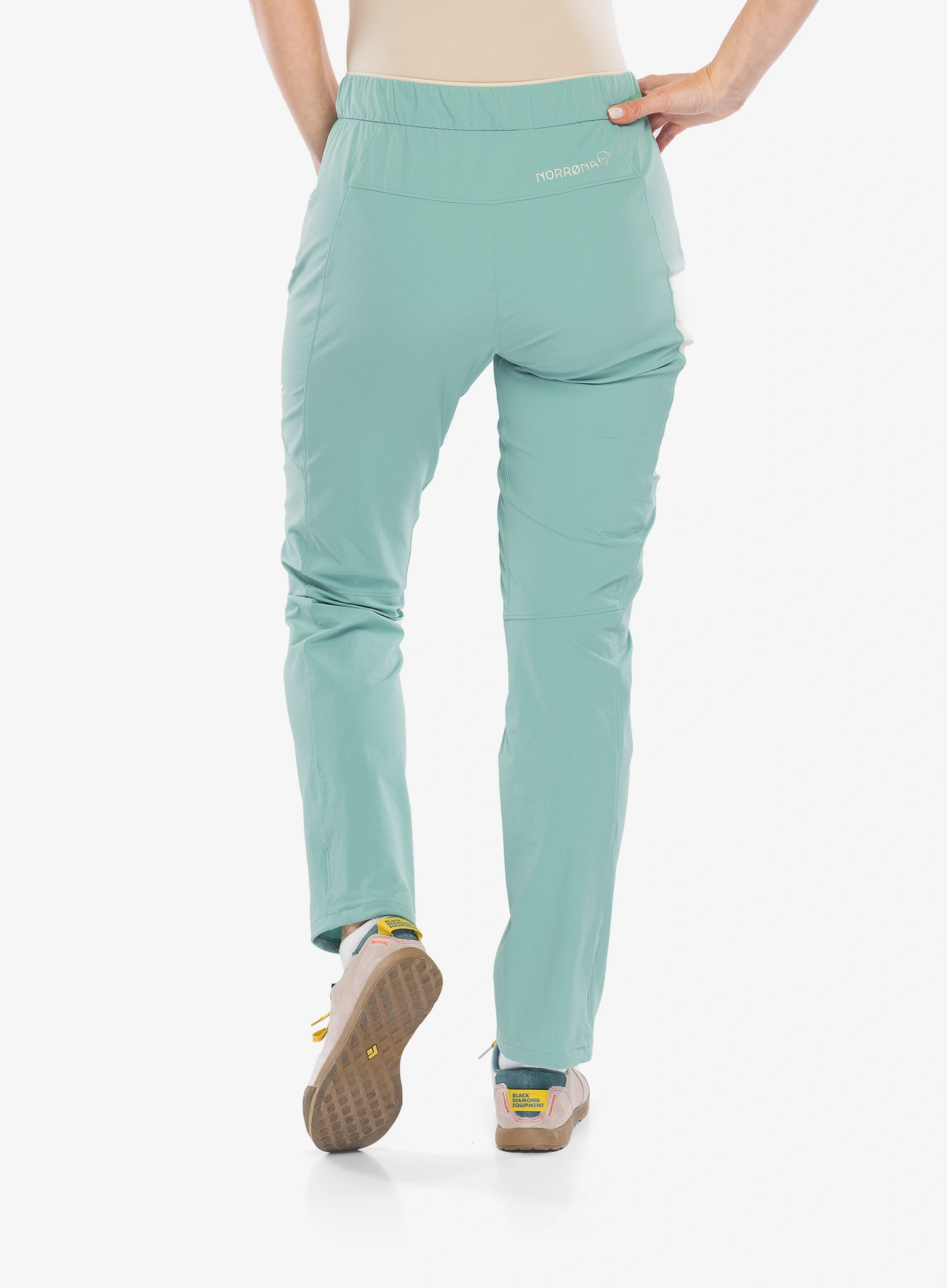 Штани туристичні жіночі Norrona Falketind Flex1 Light Pants - malachite green