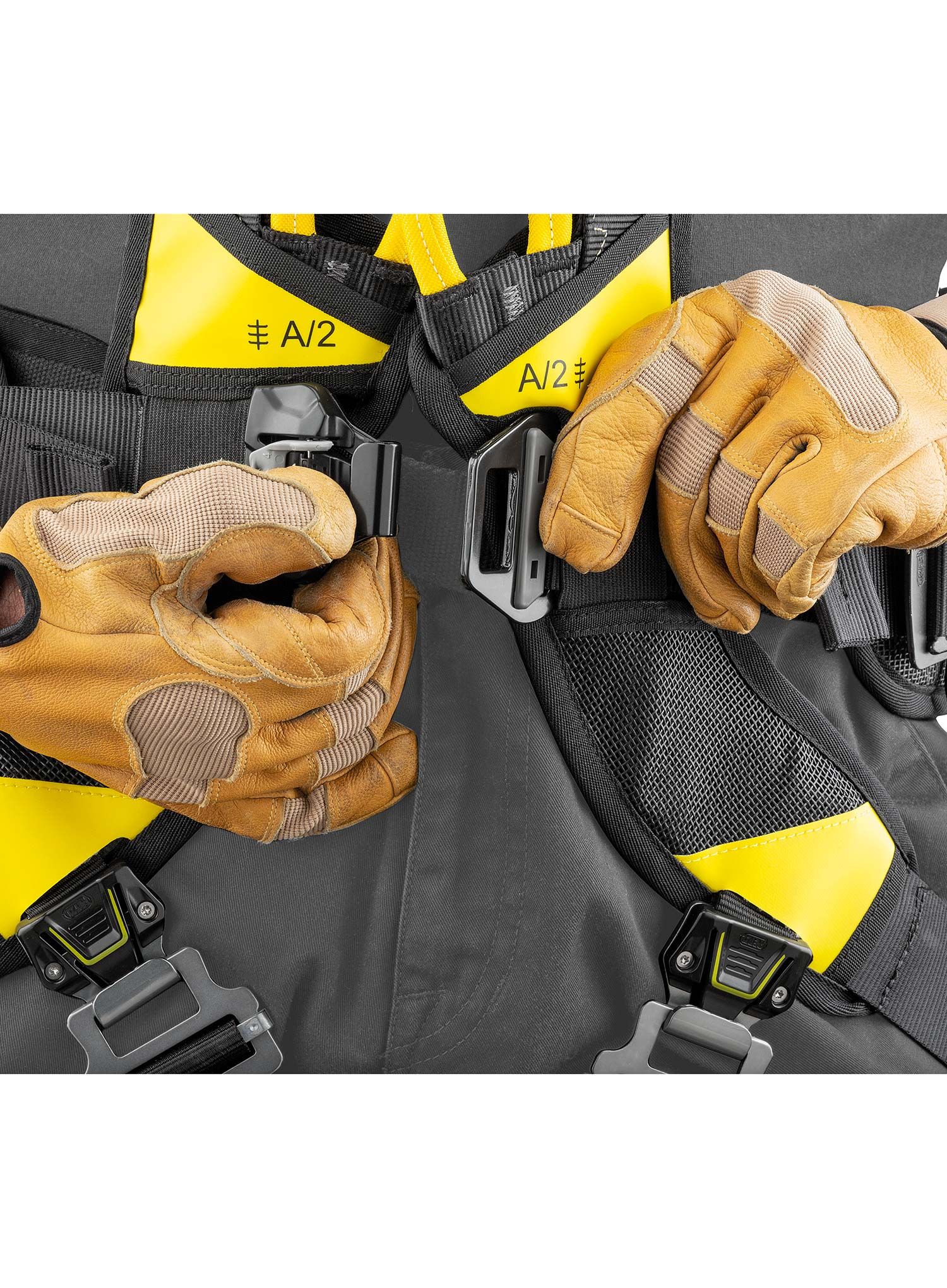Страхувальна система промислова Petzl Volt size 2