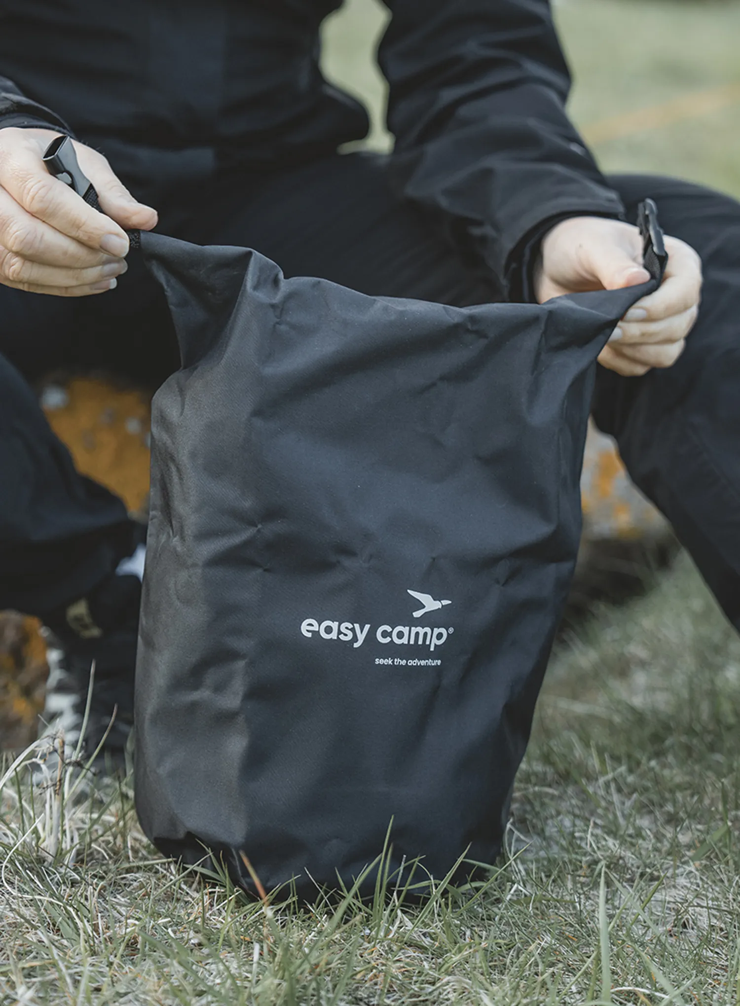Мішок водонепроникний Easy Camp Dry-Pack S - black